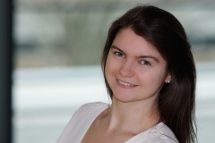 Bewerbungsbilder und Beautyportraits – Natürliches Licht Dank Fensterfront IMG7284w