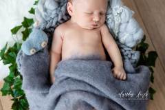 Kuschelige Nester für dein Newbornshooting – Wenn dein Baby sich wohl fühlt IMG 7168w