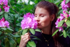Portraitshooting mit Blumenbokeh und einem Gast IMG 9411w