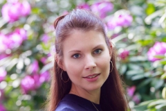 Portraitshooting mit Blumenbokeh und einem Gast IMG 9419w
