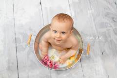 Milchbadshooting - Wenn dein Baby sitzen kann IMG 8832b