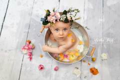 Milchbadshooting - Wenn dein Baby sitzen kann IMG 8850b