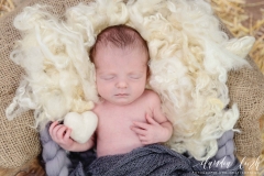 Newbornshooting – Ein schlafendes Baby verzaubert IMG 5140w