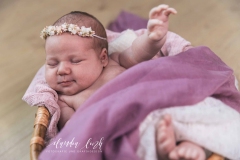 Newbornshooting mit Kontrast IMG_9972w