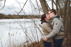 Kurzweiliges Paarshooting am Rothsee mit Hund Lucky IMG 7805w