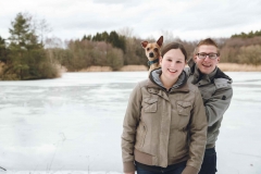 Kurzweiliges Paarshooting am Rothsee mit Hund Lucky IMG 8089w