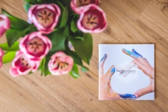 Unternehmensbroschüre in farbenfrohem Design IMG 0379w