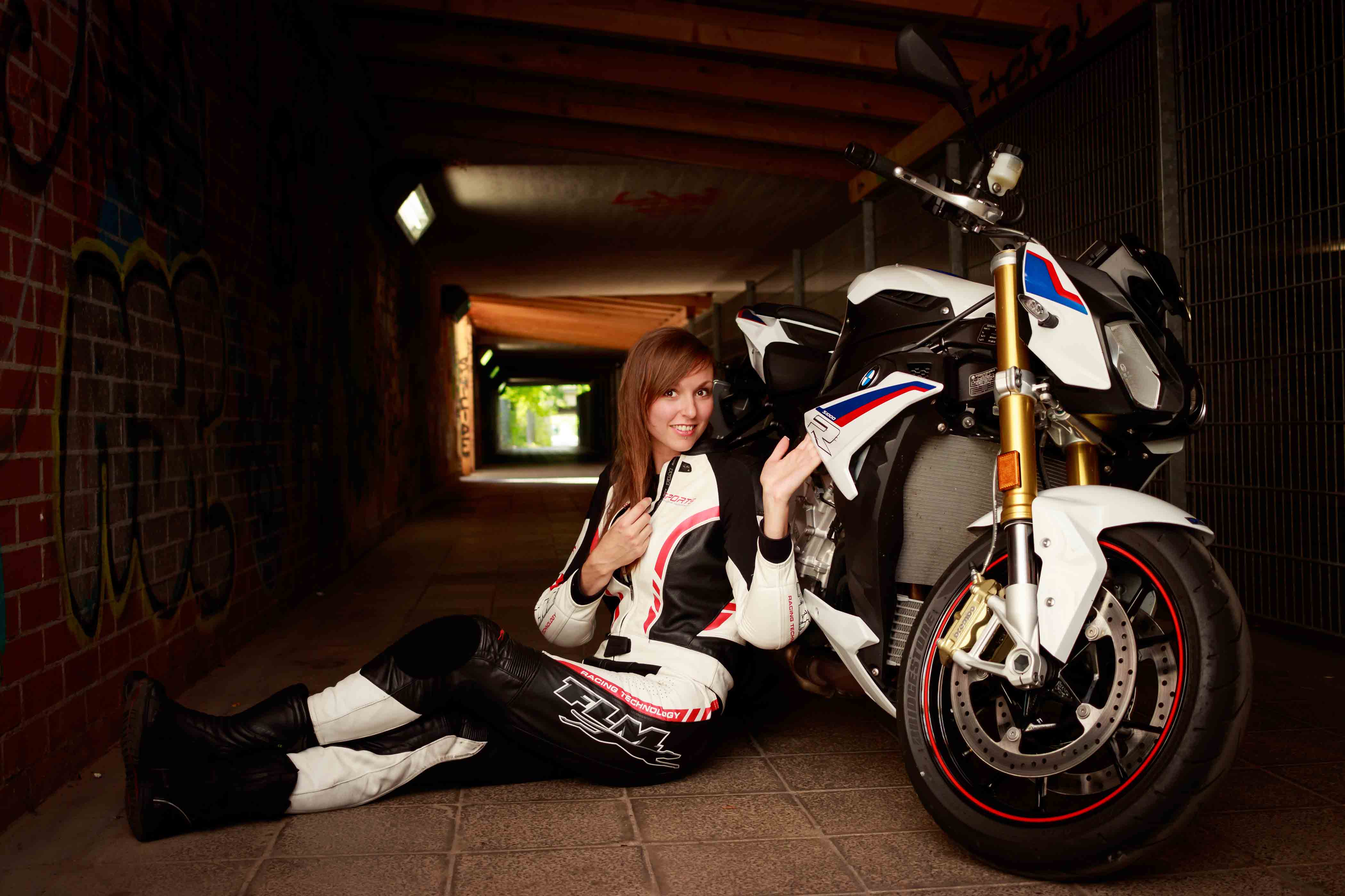 Lost Places Motorradshooting und Portraits von Claudia Link Fotografie und Grafikdesign Nürnberg Roth