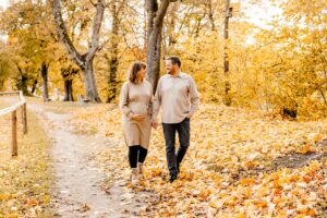 Wie wundervoll das Leben sein kann, spüre ich gerade jeden Tag, denn ich darf selbst dieses große Wunder erleben: Wir erwarten ein Baby. Claudia Link Fotografie und Grafikdesign, Fotografin für Newborn, Baby, Babybauch und Familien in Bernhardswald, Regensburg, Wenzenbach, Roding, Nittenau, Cham.