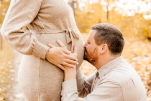 Wie wundervoll das Leben sein kann, spüre ich gerade jeden Tag, denn ich darf selbst dieses große Wunder erleben: Wir erwarten ein Baby. Claudia Link Fotografie und Grafikdesign, Fotografin für Newborn, Baby, Babybauch und Familien in Bernhardswald, Regensburg, Wenzenbach, Roding, Nittenau, Cham.