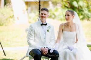 Hochzeitsreportage – Freie Trauung und Brautpaarshooting auf Schloss Egg von Claudia Link, Fotografin für Newborn, Baby, Babybauch und Familien aus Bernhardswald, mobile Fotografin von Regensburg bis Cham.
