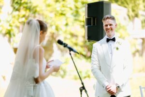 Hochzeitsreportage – Freie Trauung und Brautpaarshooting auf Schloss Egg von Claudia Link, Fotografin für Newborn, Baby, Babybauch und Familien aus Bernhardswald, mobile Fotografin von Regensburg bis Cham.