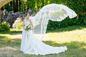 Hochzeitsreportage – Freie Trauung und Brautpaarshooting auf Schloss Egg von Claudia Link, Fotografin für Newborn, Baby, Babybauch und Familien aus Bernhardswald, mobile Fotografin von Regensburg bis Cham.